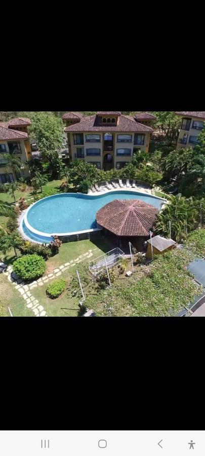 Beautiful Newly Refurbished 2 Bedroom 2 Bathroom 2nd Floor Tamarindo