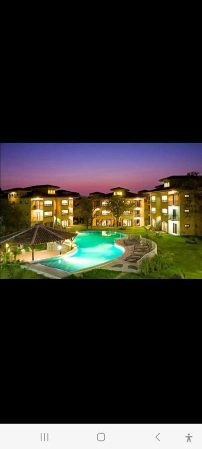 Beautiful Newly Refurbished 2 Bedroom 2 Bathroom 2nd Floor Tamarindo