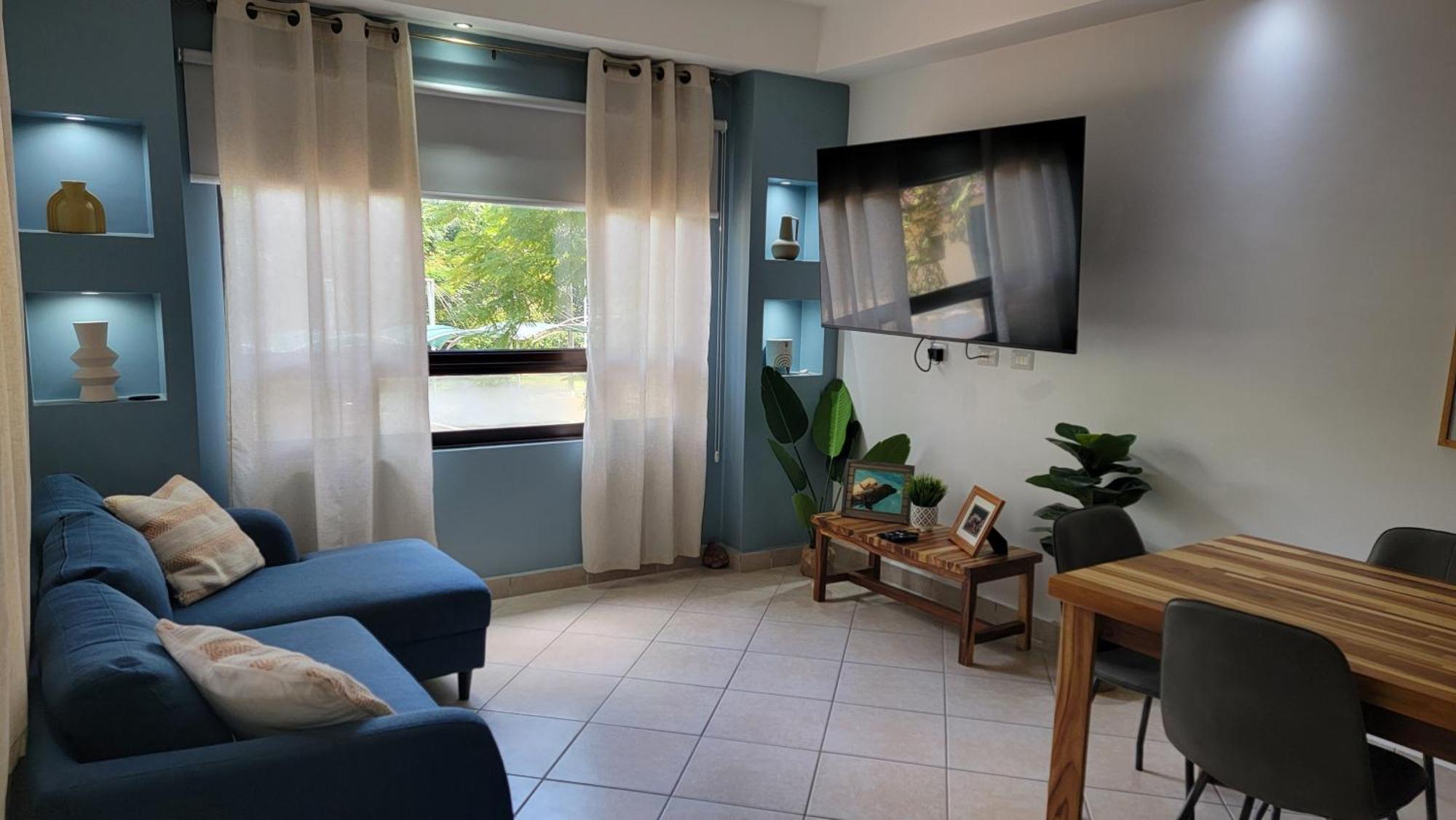 Beautiful Newly Refurbished 2 Bedroom 2 Bathroom 2nd Floor * Tamarindo